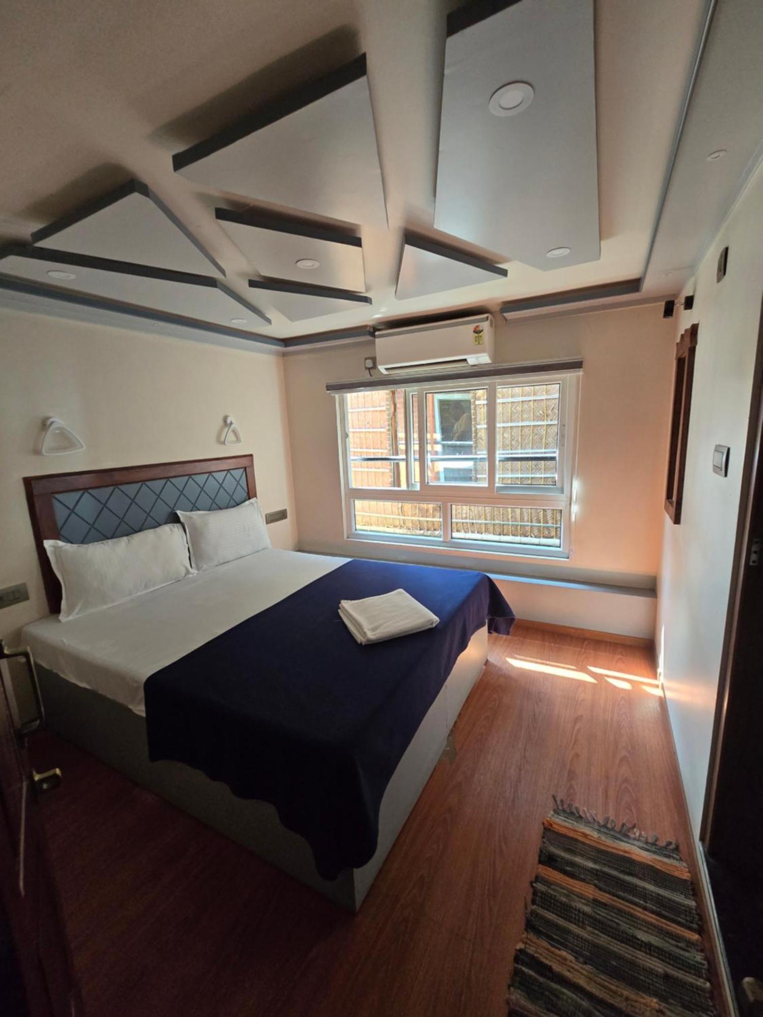 Beach Paradise Day Cruise Houseboat Alappuzha ภายนอก รูปภาพ