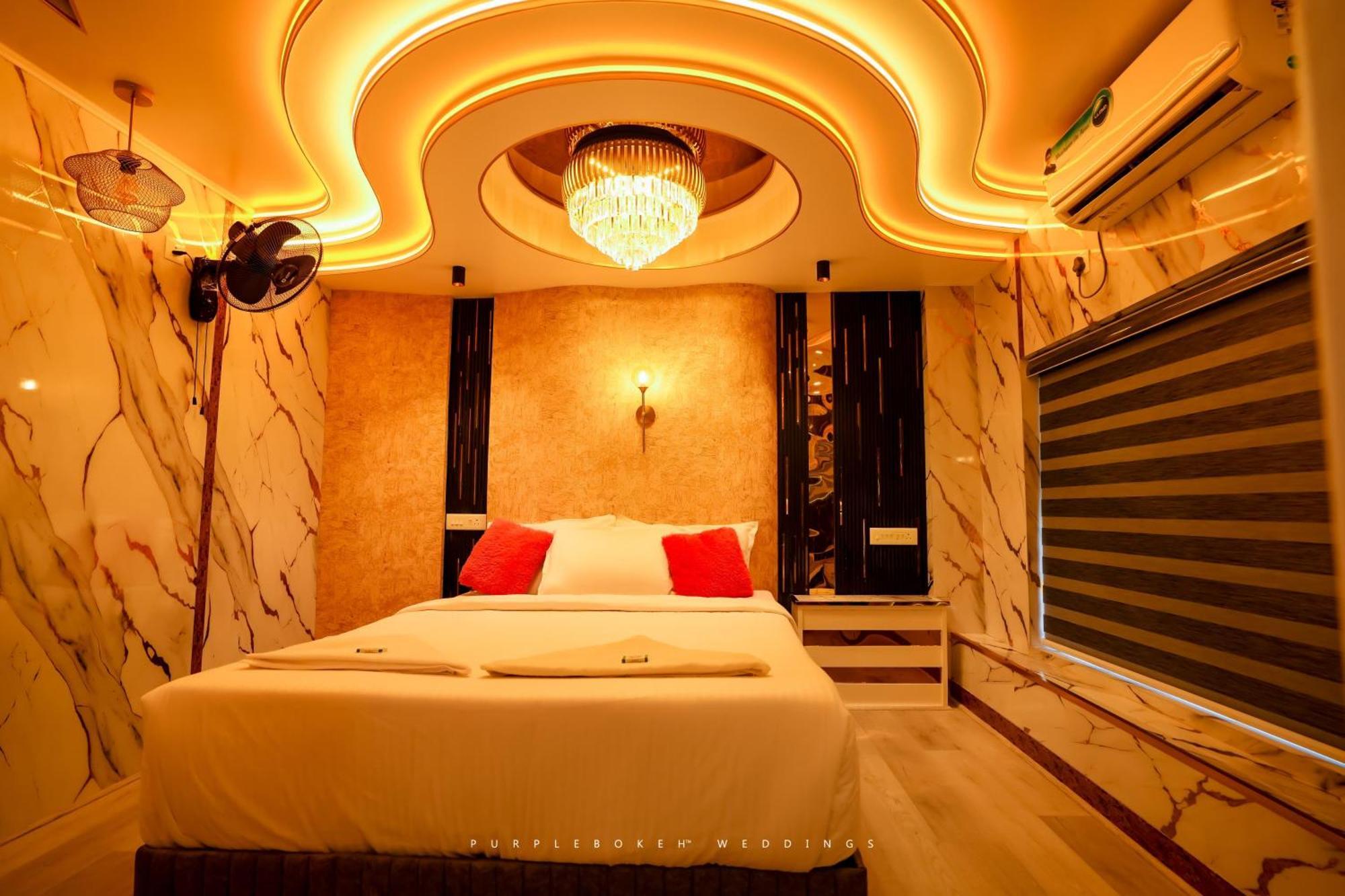 Beach Paradise Day Cruise Houseboat Alappuzha ภายนอก รูปภาพ