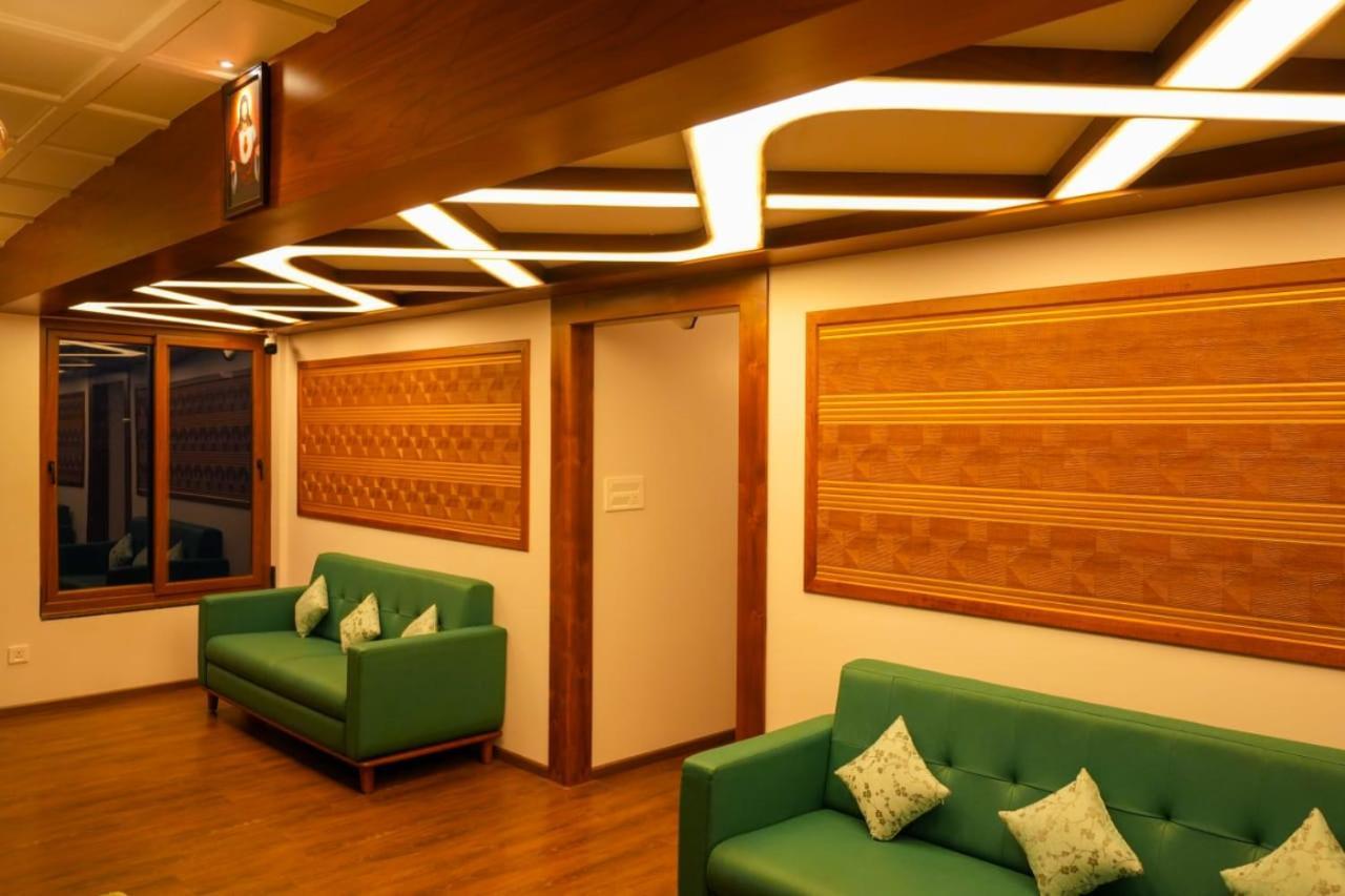 Beach Paradise Day Cruise Houseboat Alappuzha ภายนอก รูปภาพ